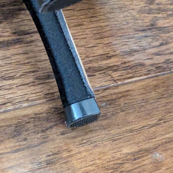 Badgley Mischka 'Salsa' Pump rhinestone tops Black NIB Size 6 - Picture 10 of 16